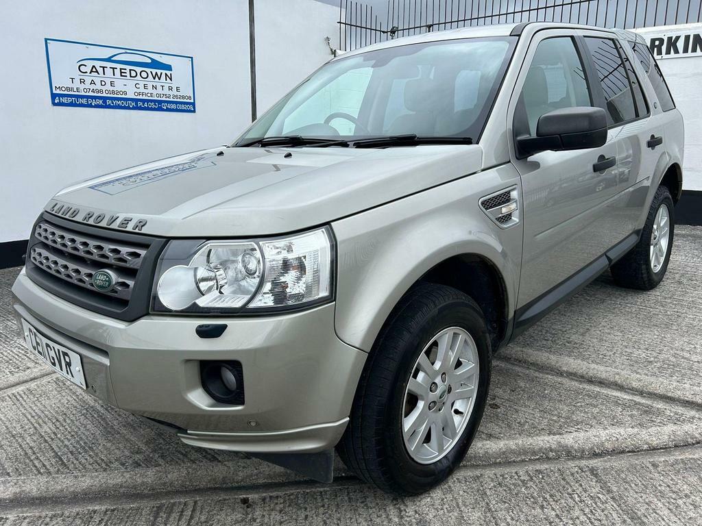 Compare Land Rover Freelander 2 2 2.2 Td4 Xs 4Wd Euro 5 Ss CE11GVR Gold