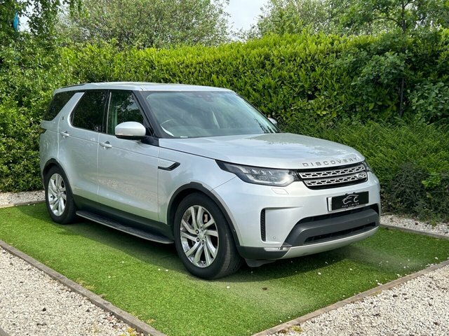 Compare Land Rover Discovery 3.0 Sdv6 Commercial Hse 302 Bhp HS19YJB Silver