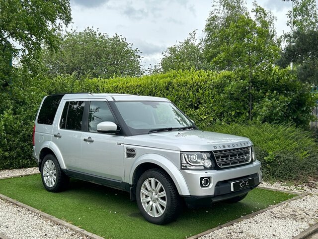 Compare Land Rover Discovery 3.0 Sdv6 Commercial Se 255 Bhp FY16RKN Silver