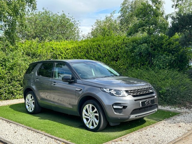 Compare Land Rover Discovery 2.0 Td4 Se Tech 180 Bhp PK66KYO Grey