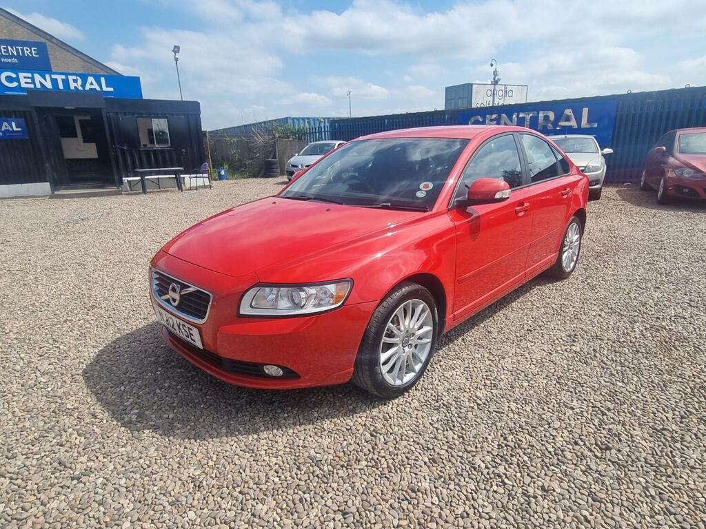 Volvo S40 Saloon Red #1