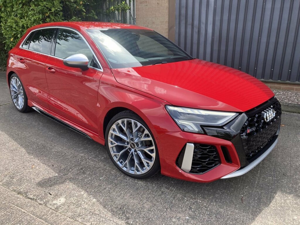 Compare Audi RS3 2.5 Tfsi Sportback S Tronic Quattro Eur DG22BYM Red