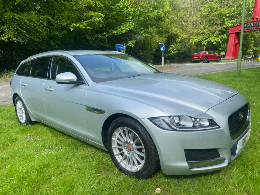 Jaguar XF Estate Silver #1