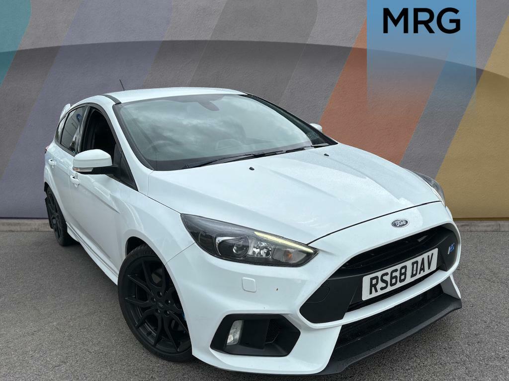 Compare Ford Focus 2.3 Ecoboost RS68DAV White