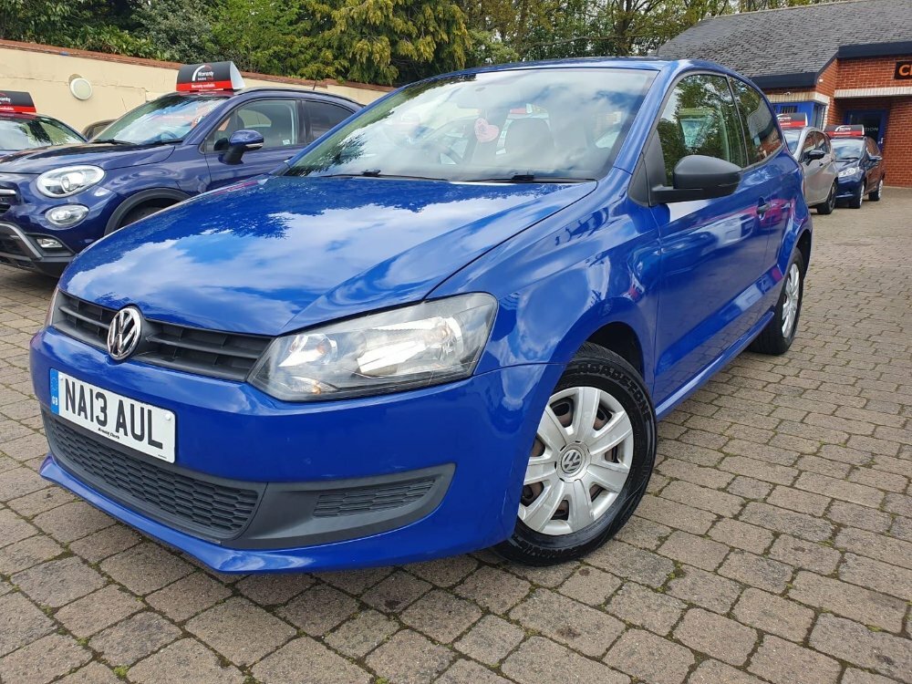 Compare Volkswagen Polo 1.2 S Euro 5 NA13AUL Blue