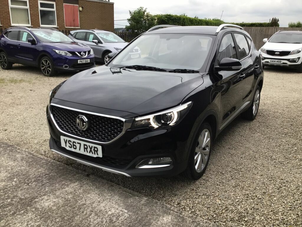 Compare MG ZS 1.5 Excite 105 Bhp Only 31,905 Mil YS67RXR Black