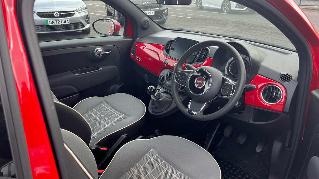 Compare Fiat 500 Lounge CU70GSZ Red