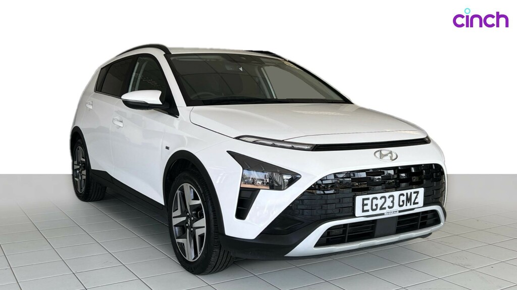 Compare Hyundai Bayon Premium EG23GMZ White