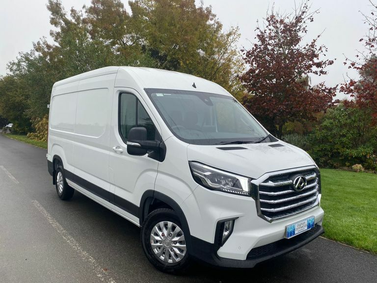 Compare Maxus Deliver 9 2.0 D20 163 High Roof Van MX24WHI White