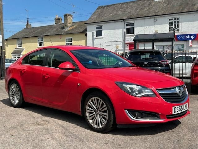 Compare Vauxhall Insignia 1.8 Design With Service History DS65LNE Red