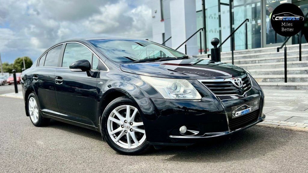 Compare Toyota Avensis 2.2 Tr D-cat DF60CWE Black