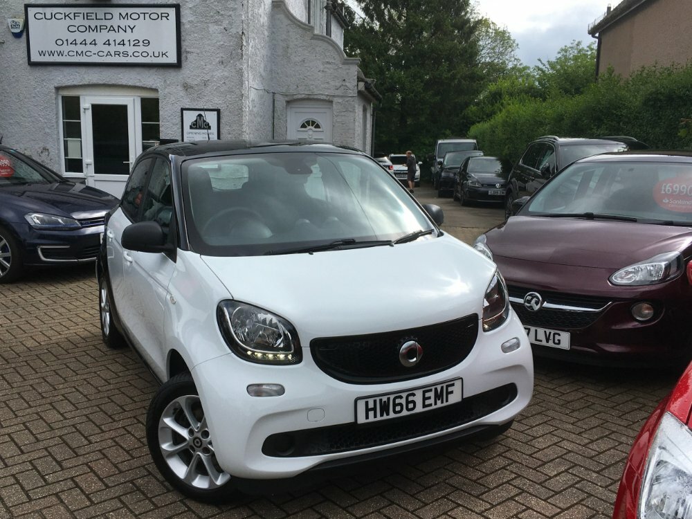 Compare Smart Forfour 1.0 Passion Hatchback Twinamic Euro 6 HW66EMF White