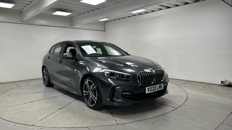 Compare BMW 1 Series 118I M Sport VO20LMK Grey