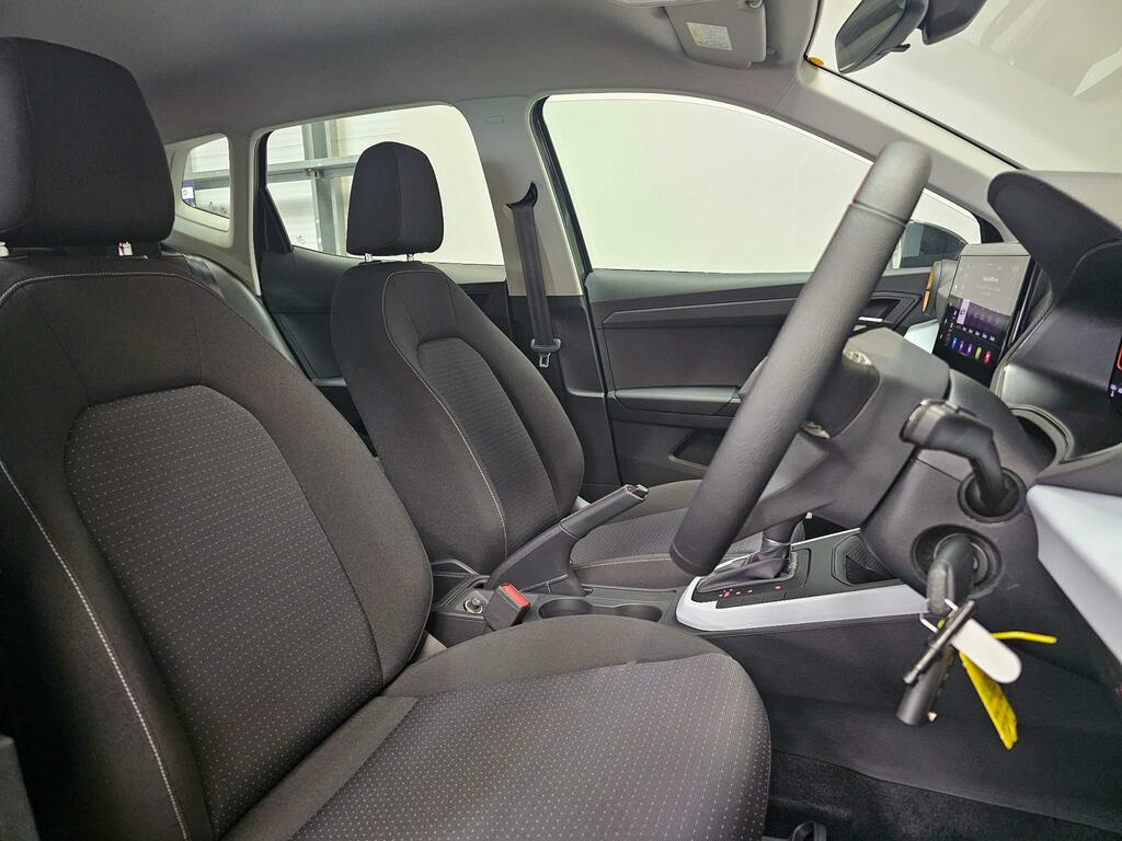 Compare Seat Arona 1.0 Tsi Se Technology Dsg Euro 6 Ss PL73ELV Grey