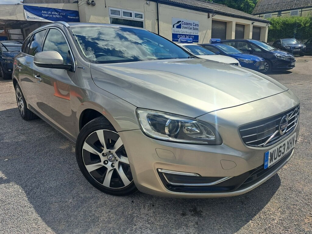 Compare Volvo V60 2.4 D6 Geartronic Awd Euro 5 Ss WU63XHV Gold