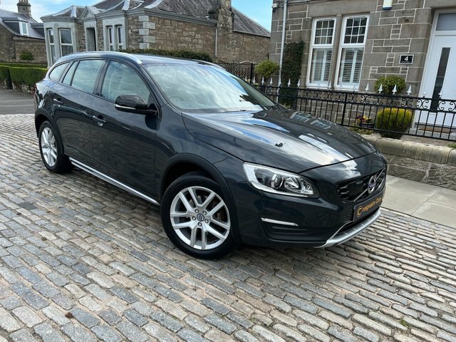 Compare Volvo V60 Cross Country 2.0L D3 Cross Country Lux Nav 148 Bhp SG17RF Grey