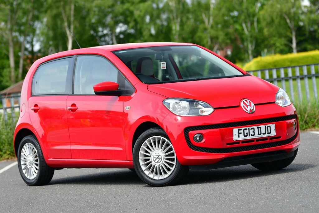 Compare Volkswagen Up 1.0 High Euro 5 FG13DJD Red
