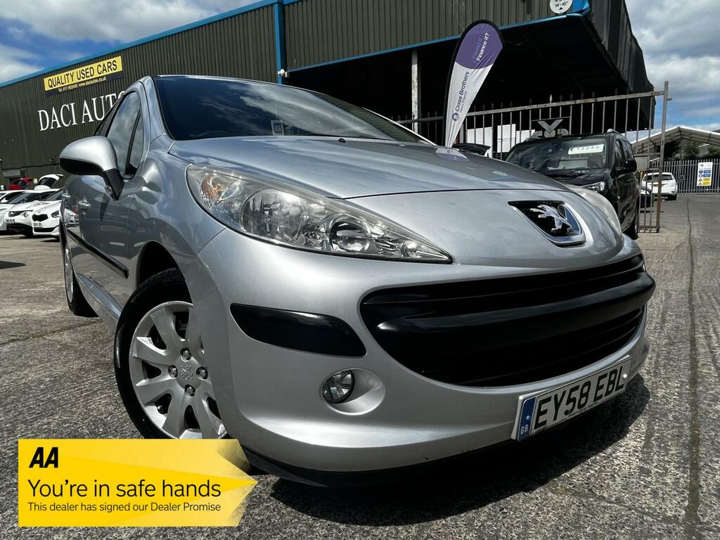 Compare Peugeot 207 Hdi S Hatchback Ac 117 Gkm, EY58EBL Silver