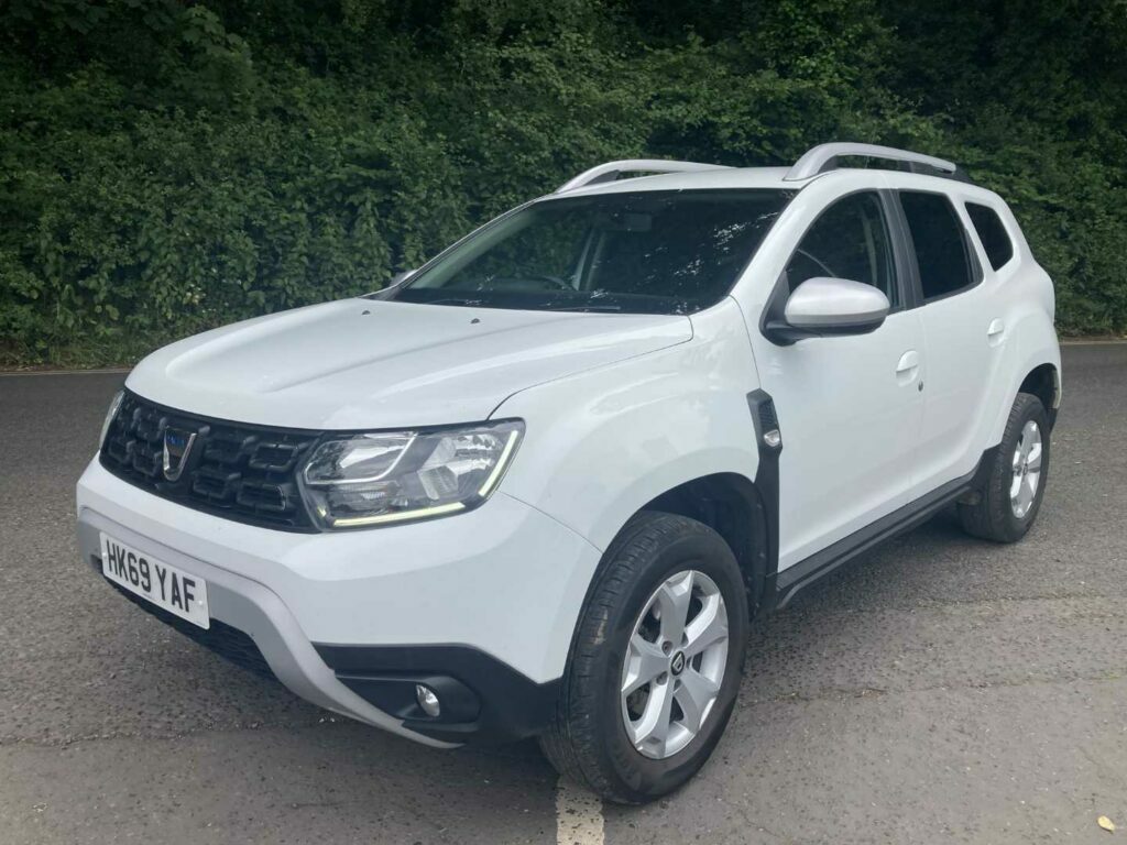 Compare Dacia Duster 1.3 Tce 130 Comfort HK69YAF White