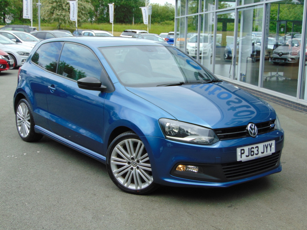 Compare Volkswagen Polo 1.4 Tsi Act Bluegt PJ63JYY Blue