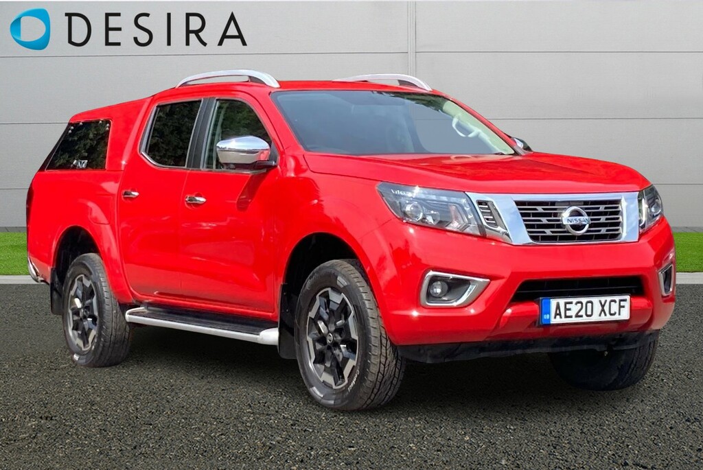 Compare Nissan Navara Double Cab Pick Up Tekna 2.3Dci 190 Tt 4Wd AE20XCF Red