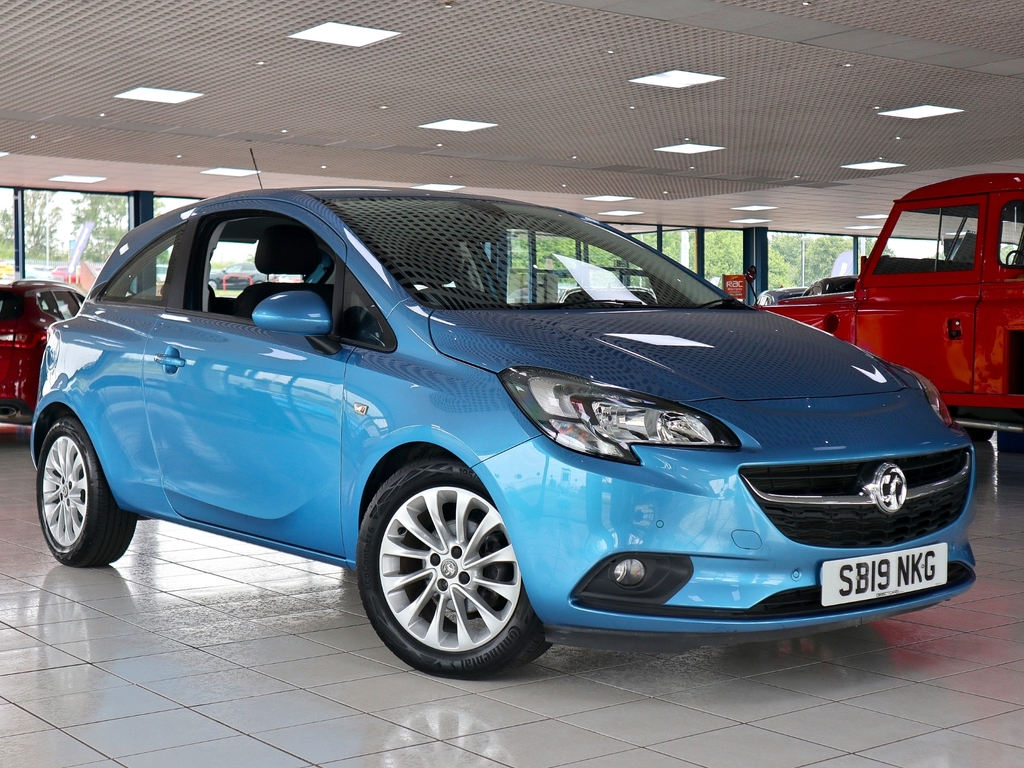 Compare Vauxhall Corsa 1.4 Se Nav SB19NKG Blue