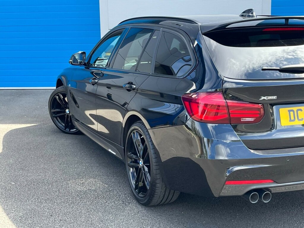 Compare BMW 3 Series 335D Xdrive M Sport Shadow Edition DC18KUO Black