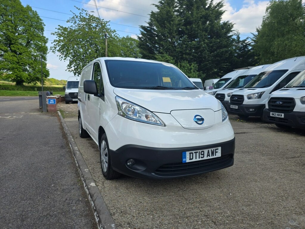 Compare Nissan e-NV200 80Kw Acenta Van 40Kwh DT19AWF White