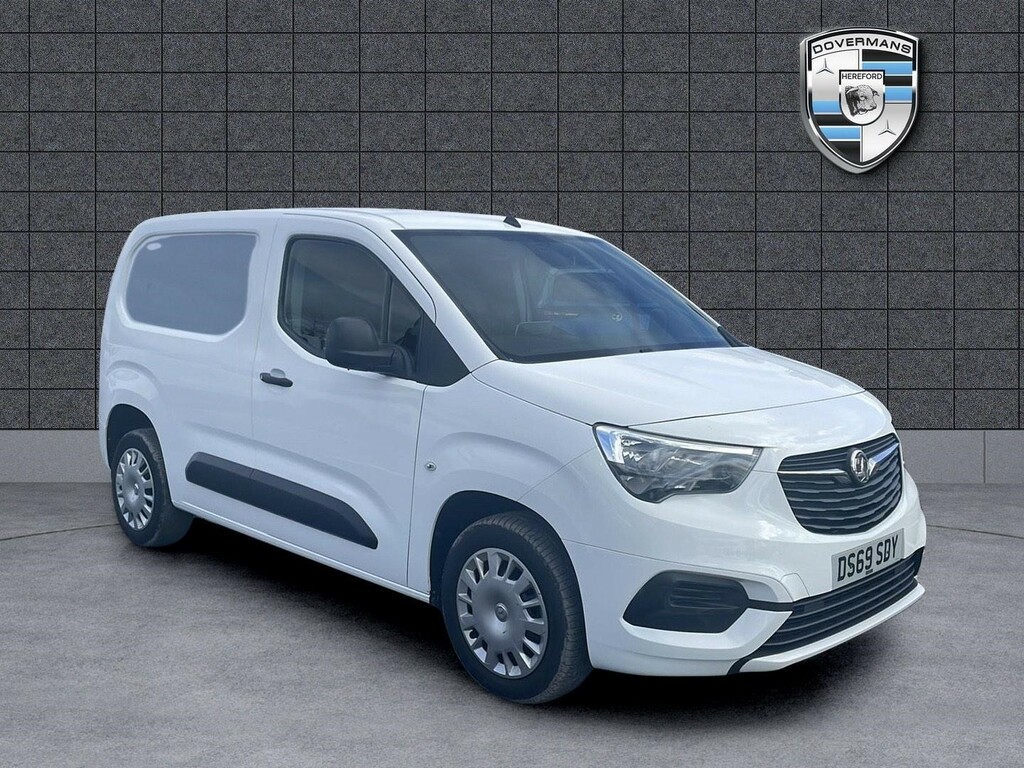 Compare Vauxhall Combo 1.6 Turbo D 2300 Sportive L1 H1 Euro 6 Ss DS69SDY White