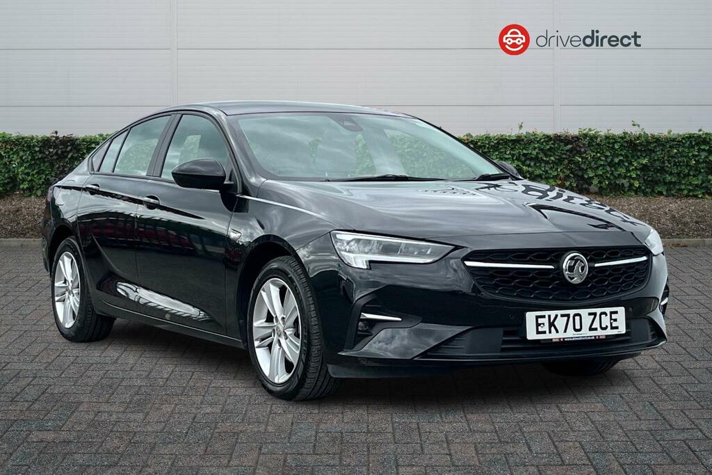 Compare Vauxhall Insignia Insignia Se Edition 1.5D 122Ps 6 Speed EK70ZCE Black