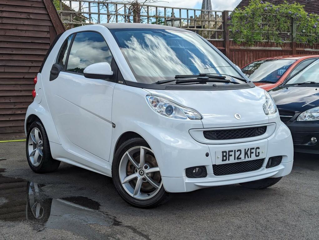 Compare Smart Fortwo 1.0 Mhd Pulse Softtouch Euro 5 Ss BF12KFG White