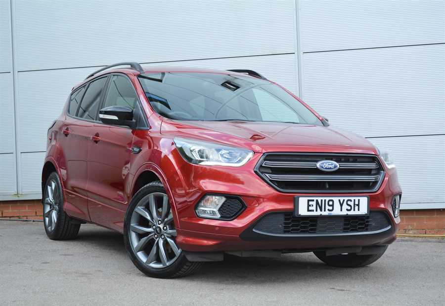 Ford Kuga Tdci Ecoblue St-line Edition Suv Red #1