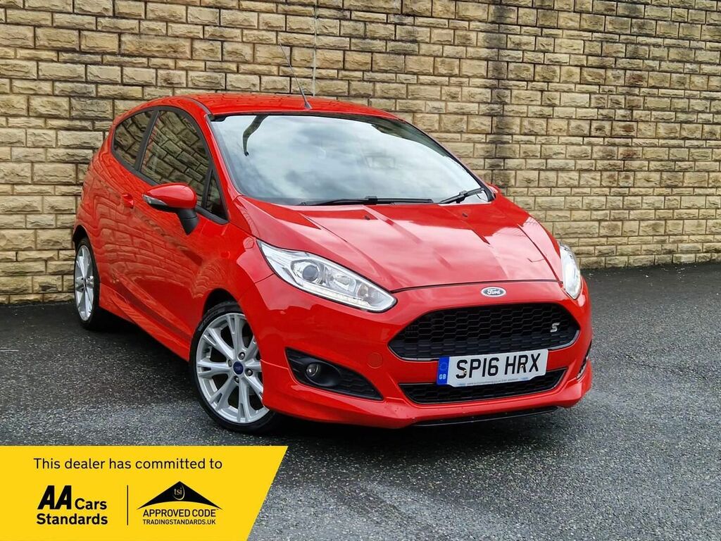 Compare Ford Fiesta 1.0T Ecoboost SP16HRX Red