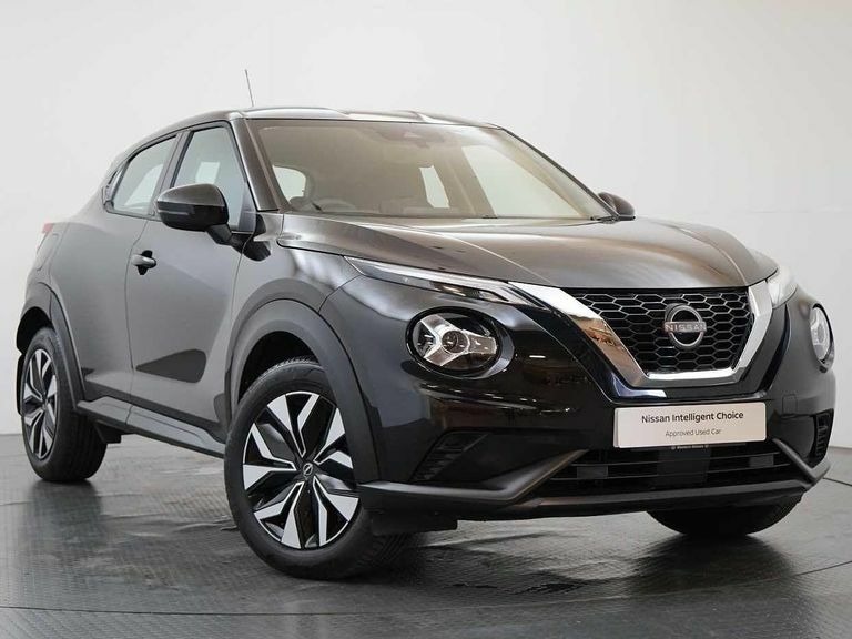 Compare Nissan Juke 1.0 Dig-t 114 Acenta With Rear View Camera Apple SM72MJX Black