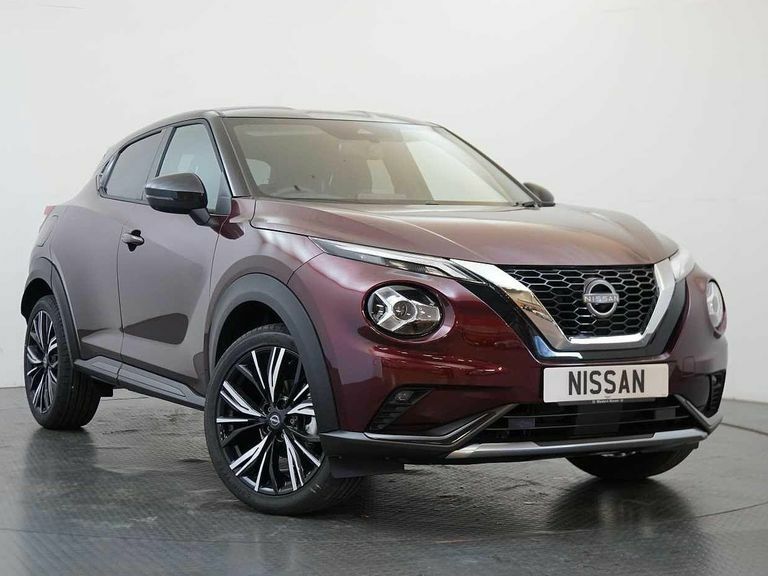 Compare Nissan Juke 1.0 Dig-t 114 Tekna Dct With Bose Audio And PY21OVV Black