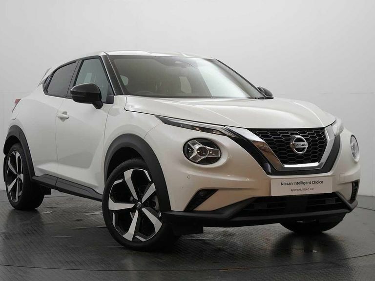 Compare Nissan Juke 1.0 Dig-t 114 Tekna With Bose Audio And Drive Assi OV23LRJ White