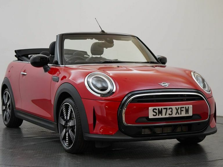 Mini Convertible Convertible Cooper Exclusive Red #1