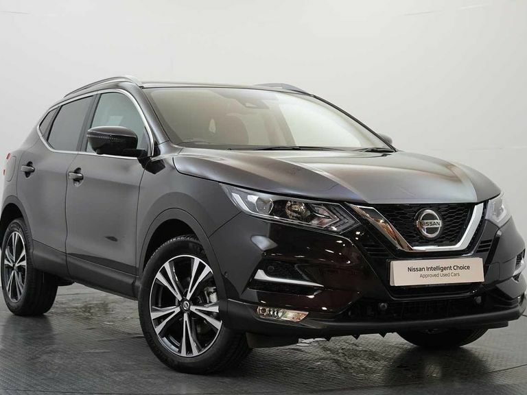 Nissan Qashqai 1.3 Dig-t 157 N-connecta Dct With Glass Roof Black #1