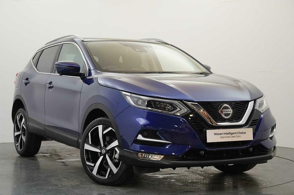 Compare Nissan Qashqai 1.7 Dci 150 4Wd Tekna With Panoramic Glass Roof An ST70ATK Blue