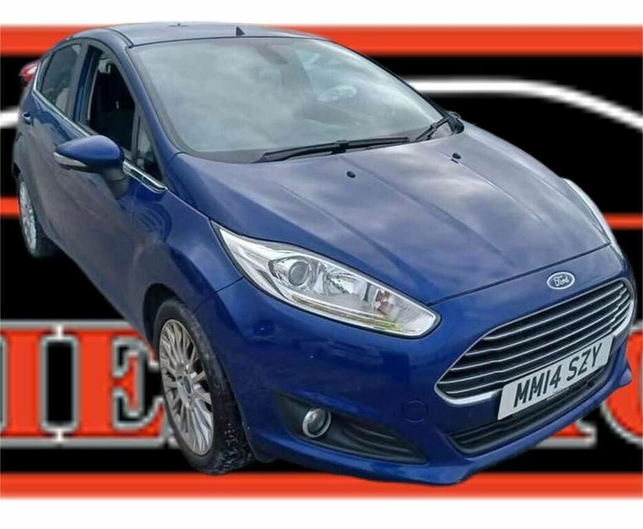 Compare Ford Fiesta Hatchback 1.0T Ecoboost Titanium Euro 5 Ss MM14SZY Blue