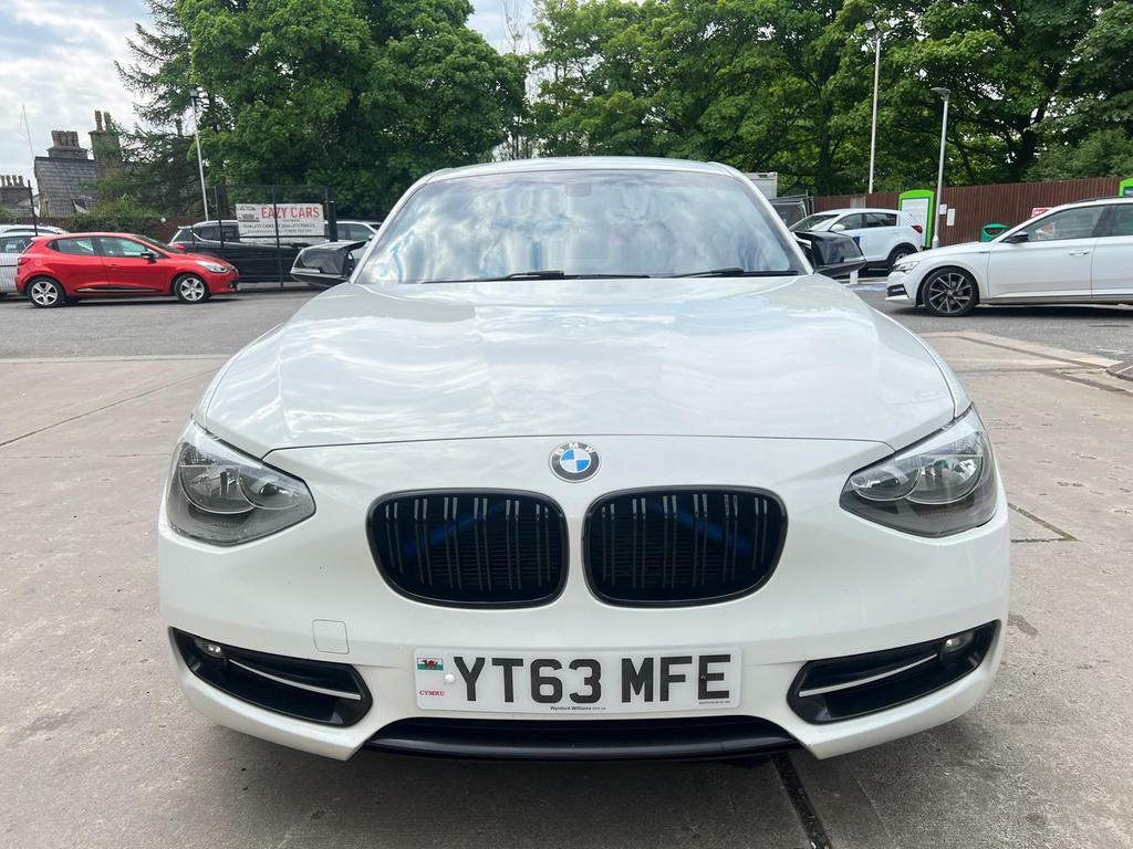 Compare BMW 1 Series 2.0 118D Sport Euro 5 Ss YT63MFE White