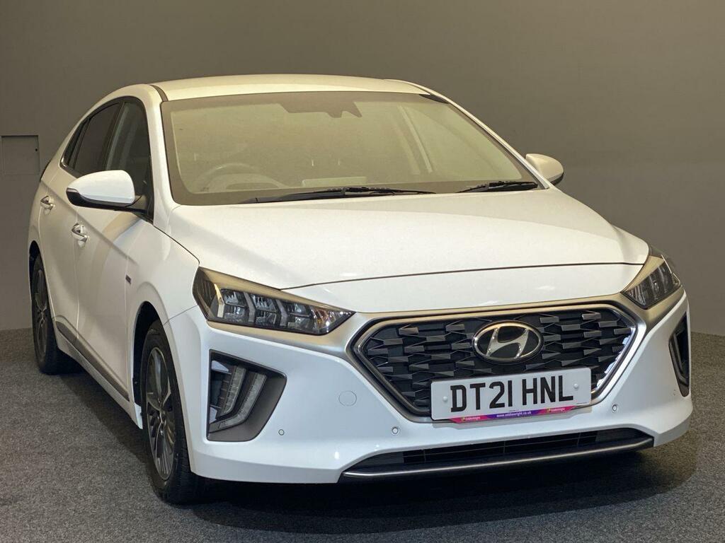 Compare Hyundai Ioniq 1.6 Phev Premium Se Vq DT21HNL White