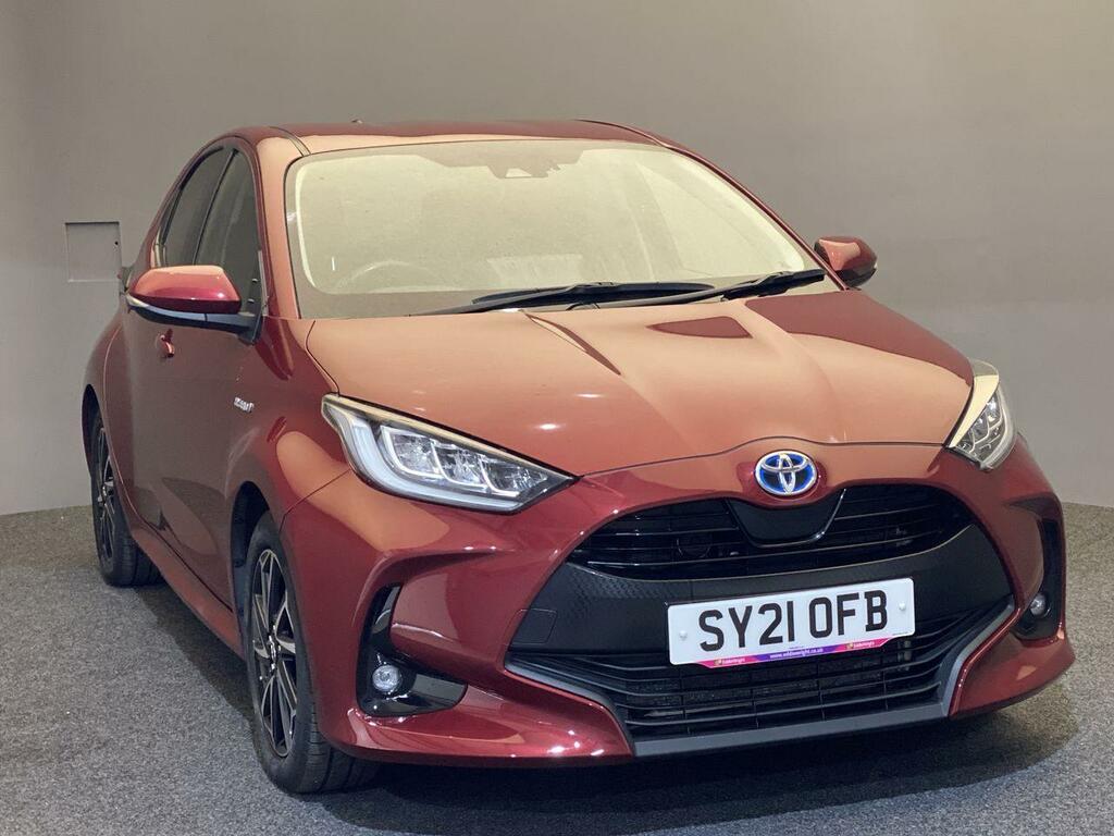 Compare Toyota Yaris 1.5 Hybrid Design Nq SY21OFB Red