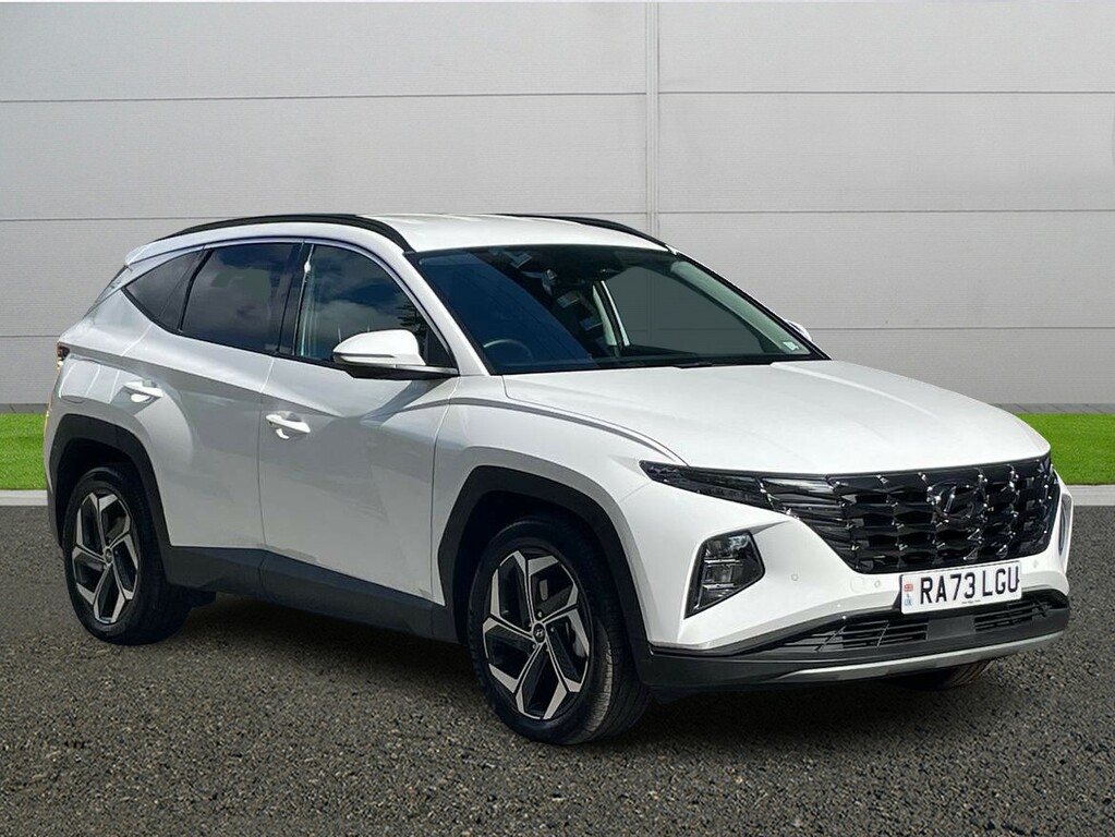 Compare Hyundai Tucson Premium RA73LGU White