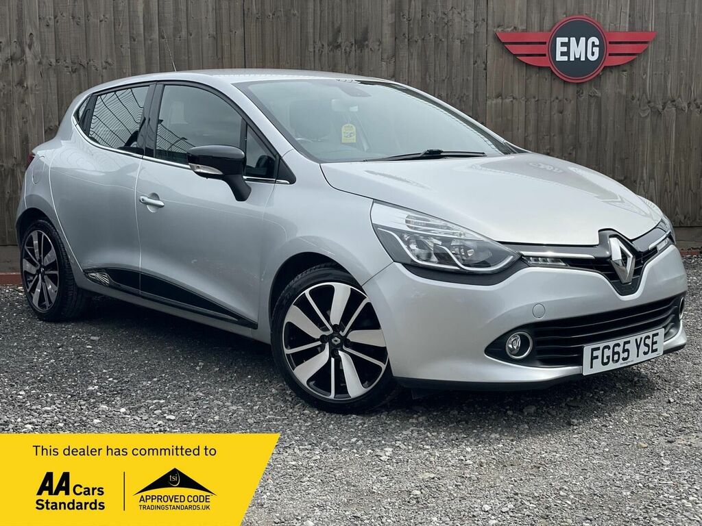 Compare Renault Clio Hatchback FG65YSE Silver
