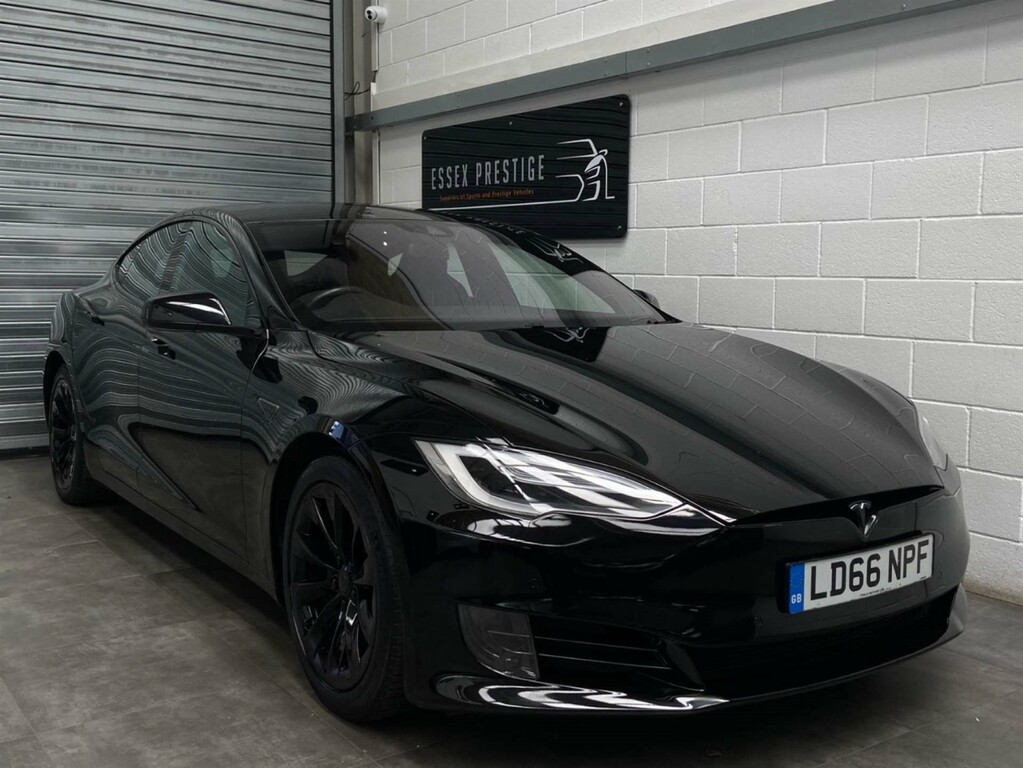 Compare Tesla Model S 60D 4Wd LD66NPF Black