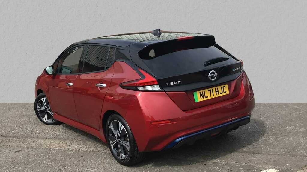 Compare Nissan Leaf 110Kw N-connecta 40Kwh NL71HJC Red