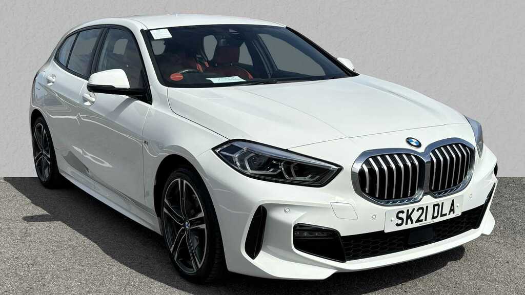 Compare BMW 1 Series 118I 136 M Sport SK21DLA White
