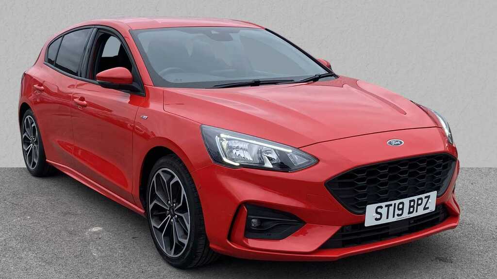 Compare Ford Focus 1.0 Ecoboost 125 St-line X ST19BPZ Red