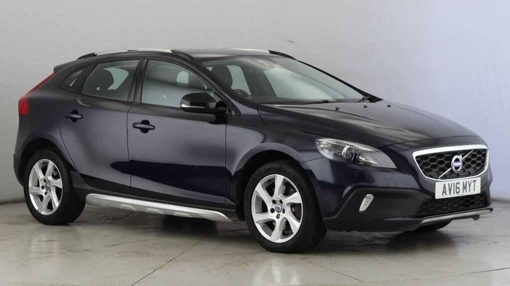 Compare Volvo V40 Cross Country D2 120 Cross Country Lux Geartronic JU08LEY Blue